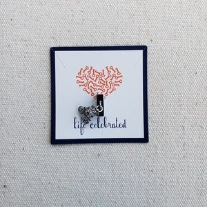 Keep Collective *Single Charm* Retired Disney Cinderella’s Carriage